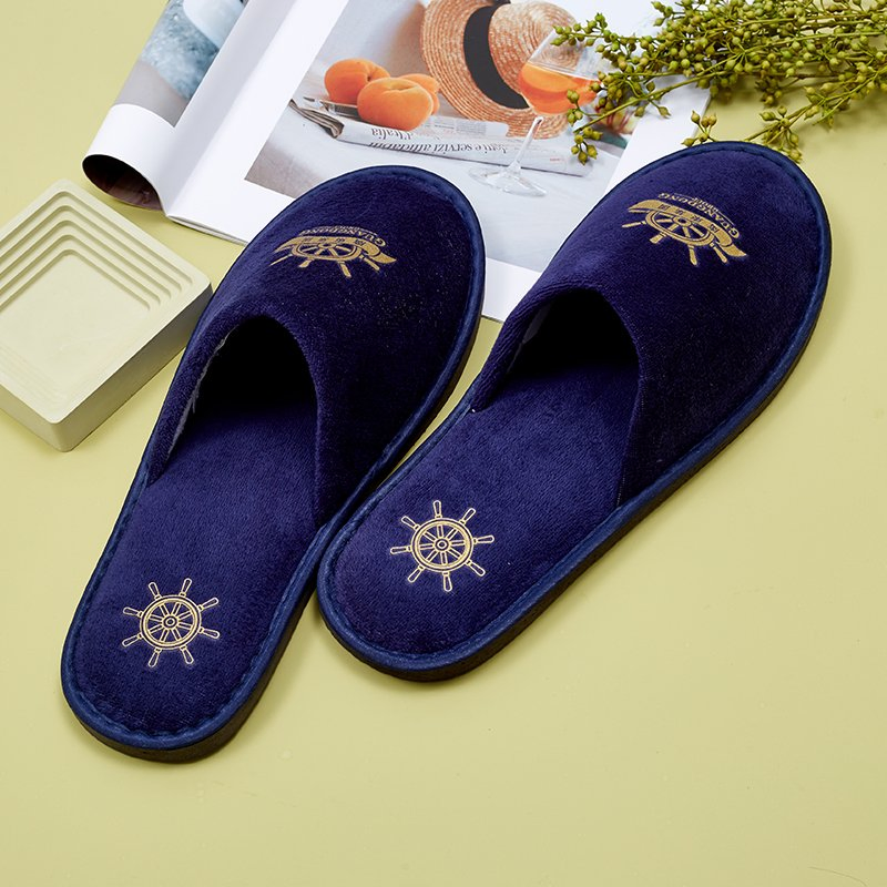 Luxury Hotel Slippers Coral Fleece Hotel Slippers with Customized Sewing Label