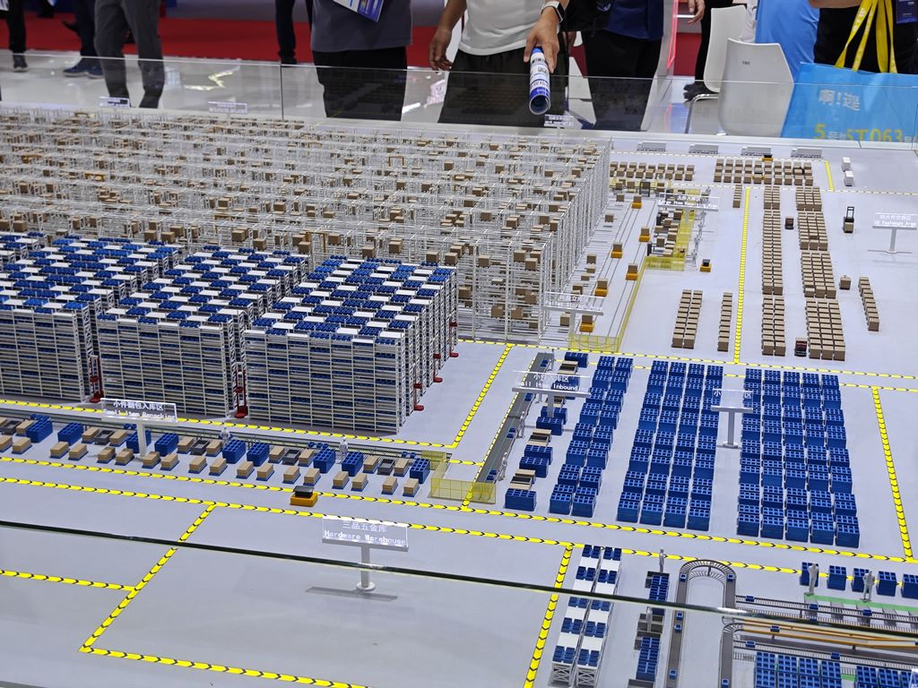 Heng Hui Exhibition Warehouse Logistics Model Display From Guangdong
