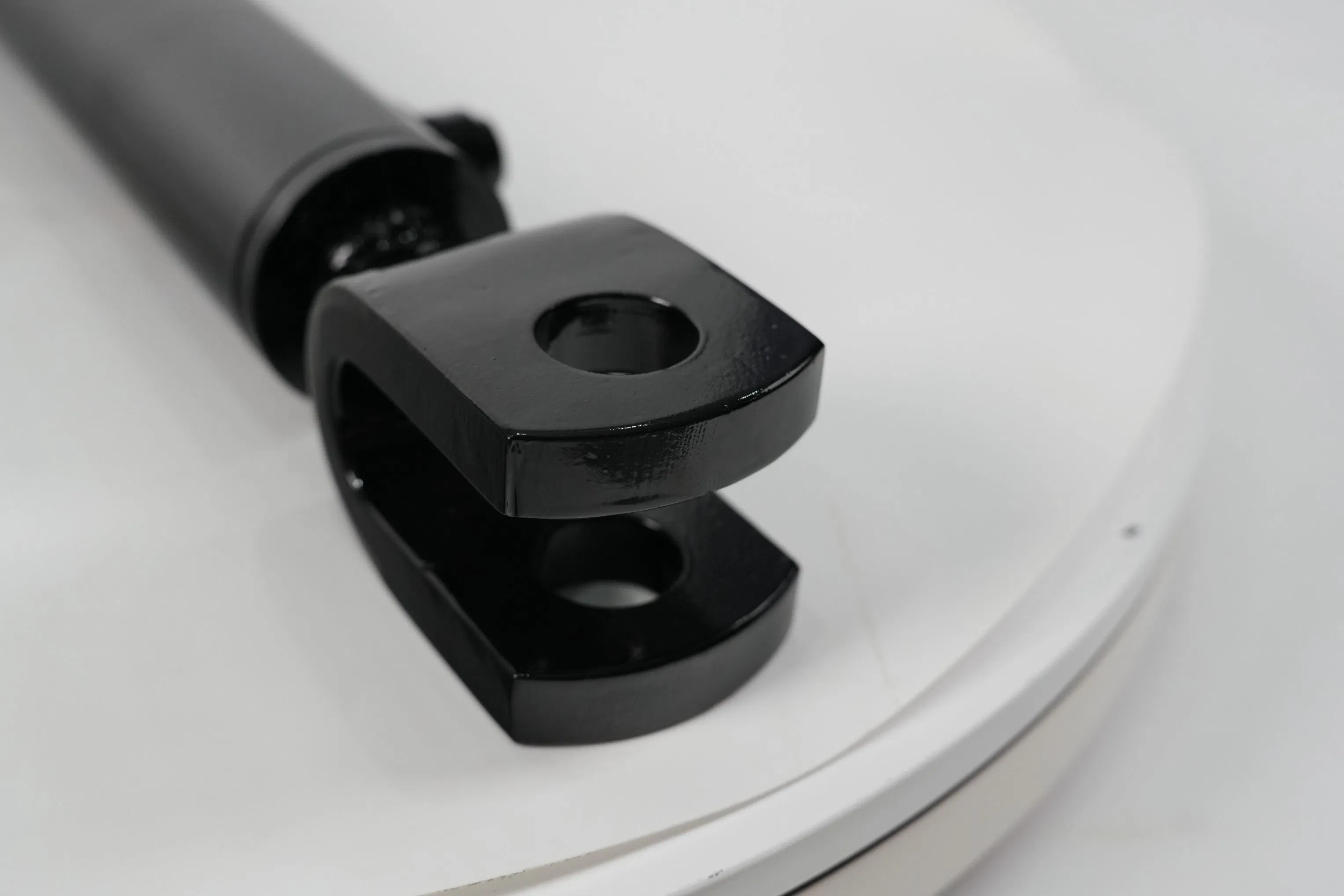 Гидравлический цилиндр для трактора Junfu