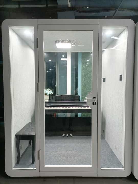 Modern Eco-Friendly 4-Layer Soundproof Steel Frame Office Pod Acoustic Silent Cabin for 4 People Easy-to-Assemble Modular