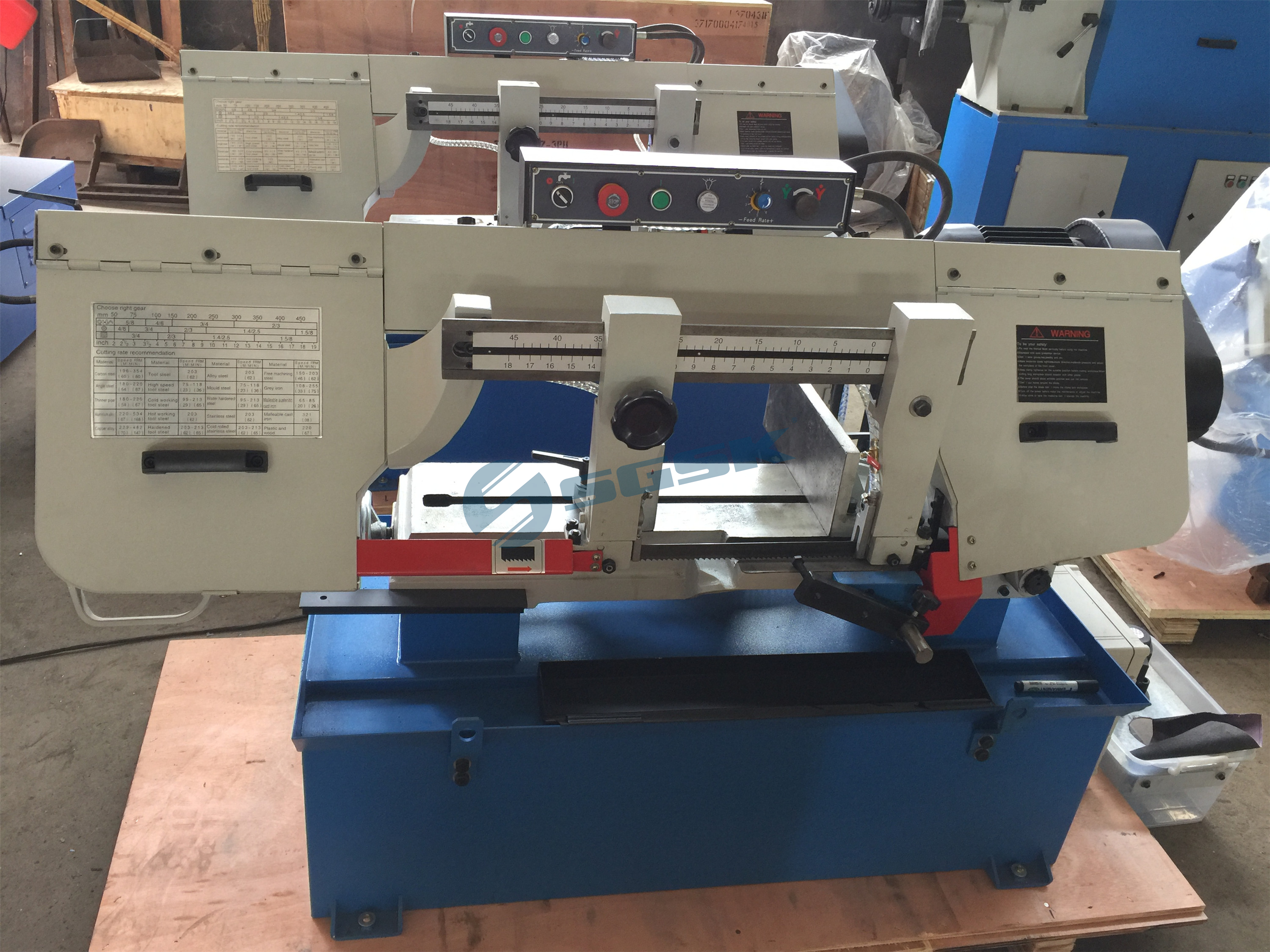 Станок ленточнопильный портативный по металлу и алюминию BS-1018R