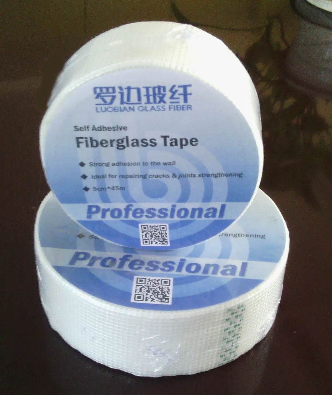 Self Adhesive Fiberglass Mesh Tape, for Drywall Jointing and Cracks Repairing