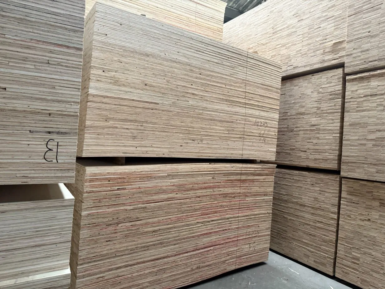 Lightweight and Durable Blockboard Panels for Easy Handling