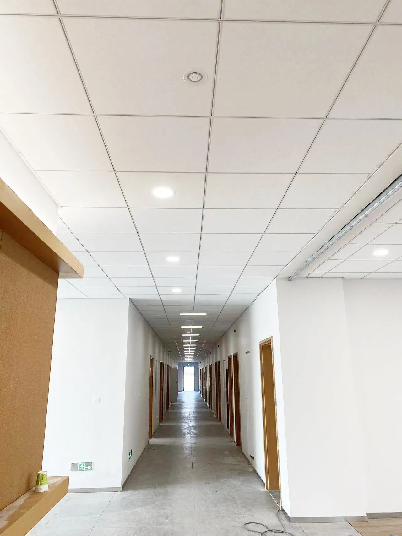 Sound Absorbing Non-Combustible Materials Acoustic Fiberglass Insulation False Ceiling Panels for Meeting Room/Halls