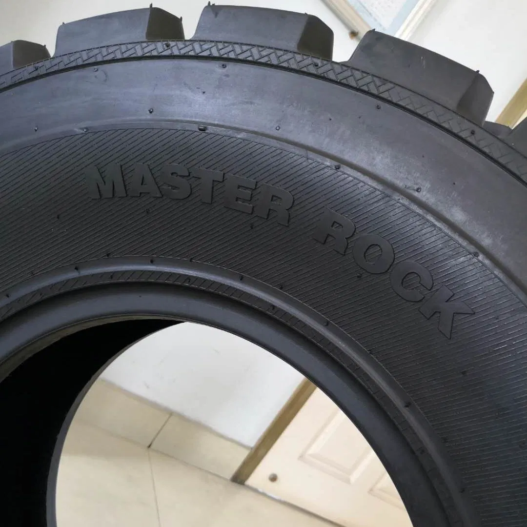 12.5/80-18 R-4 Backhoe Loader Tire for Construction and Industrial Use, ISO 9001