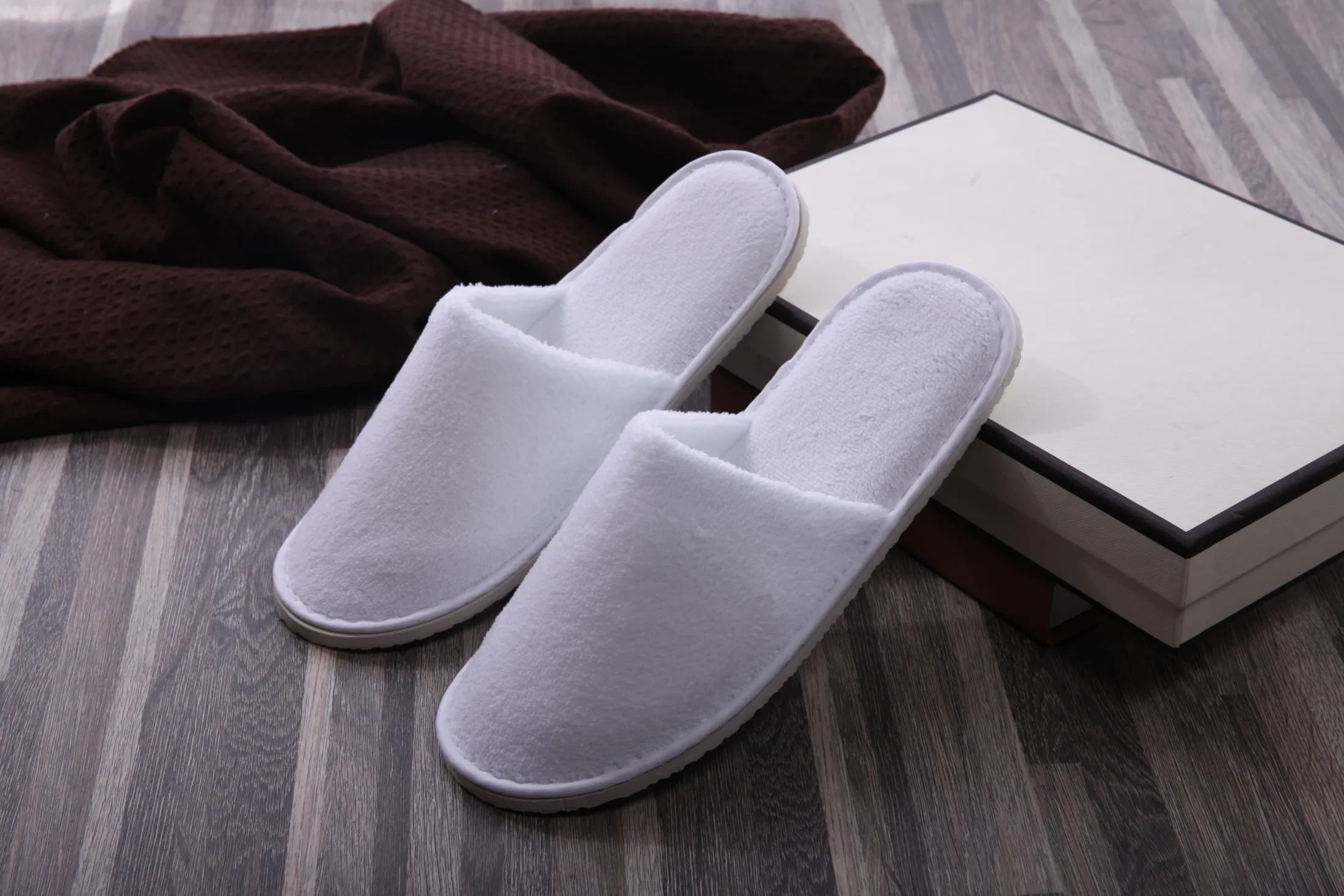 Hot Sale Open Toe Fleece Disposable Slipper Hotel Slipper (JRD722)