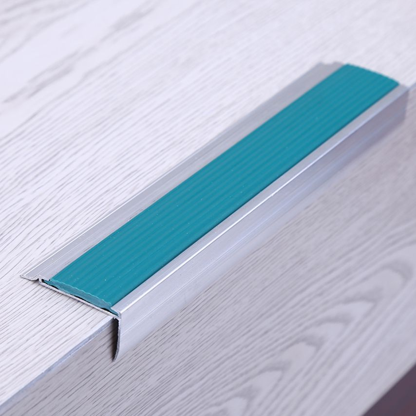 China Supplier High Quality Custom Anti-Slip Aluminum Stair Nosing