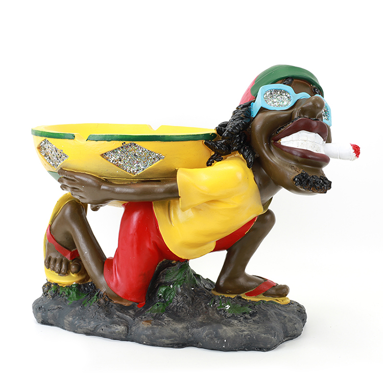 2021 New Design OEM Logo Creative Mold Smoking Resin Ashtray