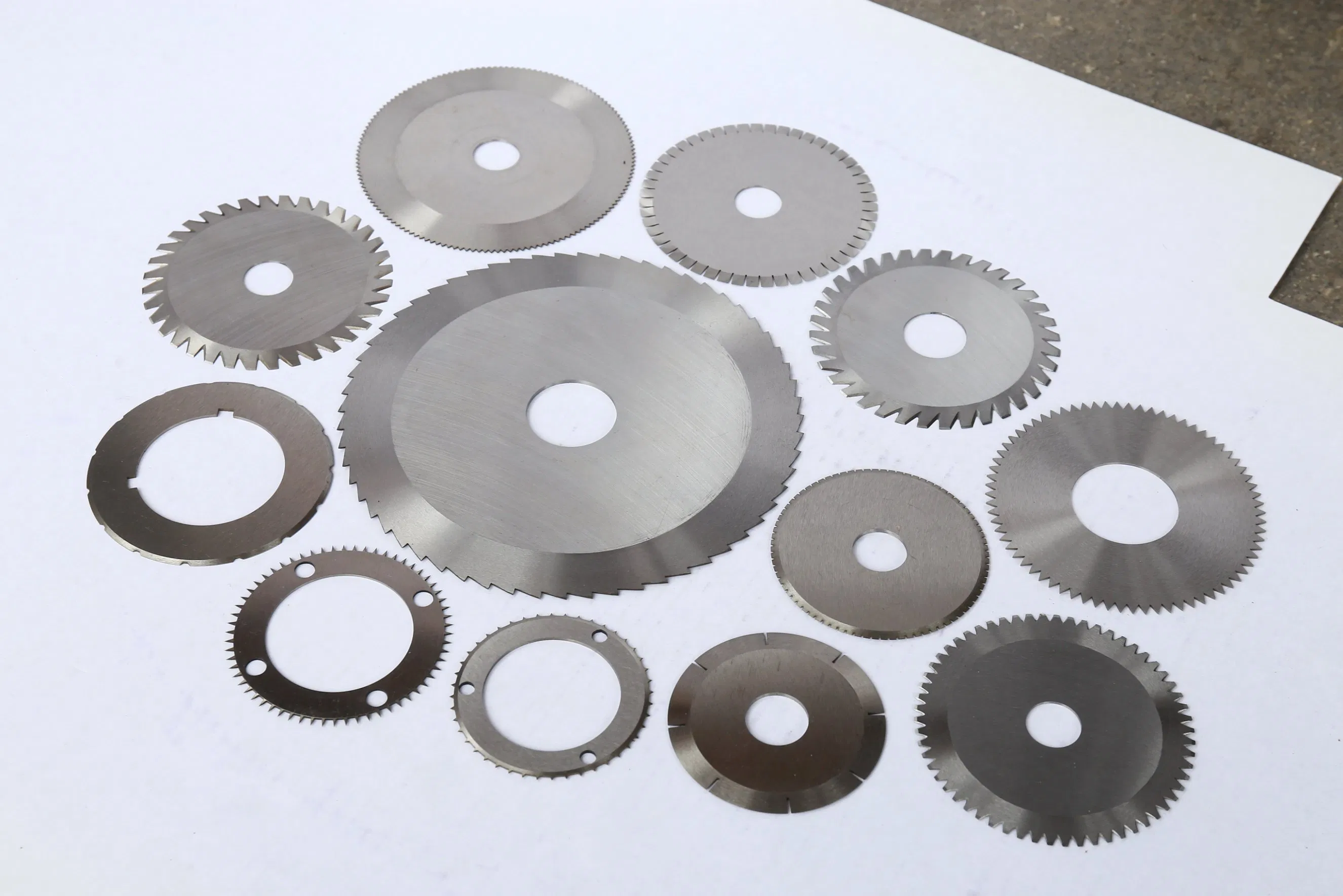 Высокоточный зубчатый режущий нож для бумаги, резины, пластика