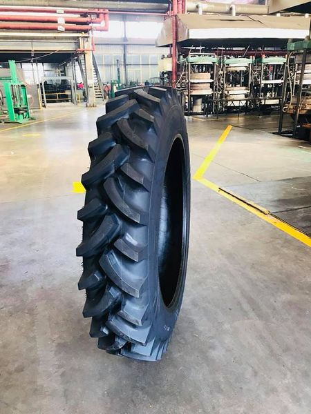 Шины сельскохозяйственные диагональные R1 (размеры: 15/95-14, 700-12, 8.3-24, 9.5-24, 11.2-24, 1000/75-15.3, 14.9-48, 15.8/80-24, 16.9-38, 1200-18, 10-16.5, 12-16.5, 12.5/80-18, 28*9)