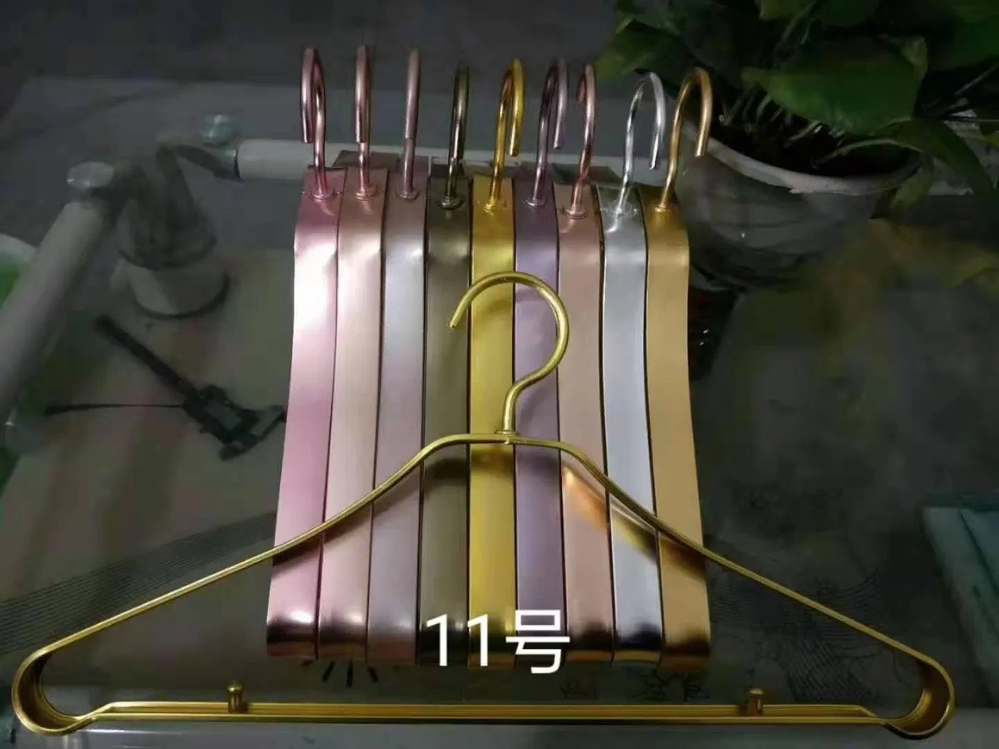 Aluminum Clothes Hanger High Grade Clothes Hanger Heavy Duty Clothes Hanger
