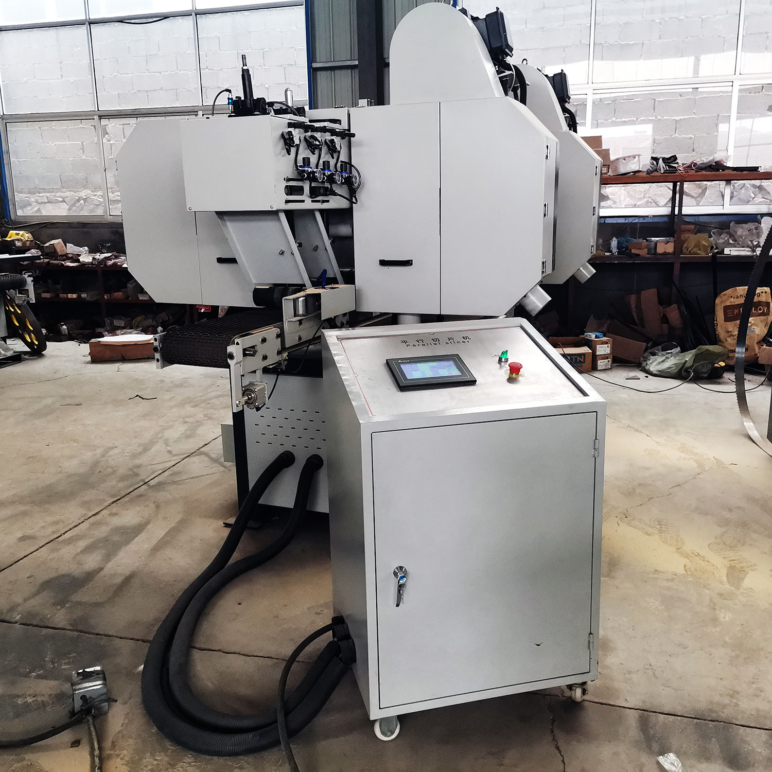 Станок ленточнопильный горизонтальный по дереву