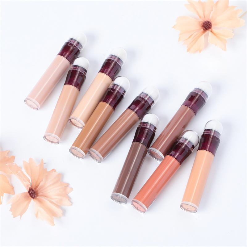 Full Coverage Liquid Concealer for Brightening Dark Circles