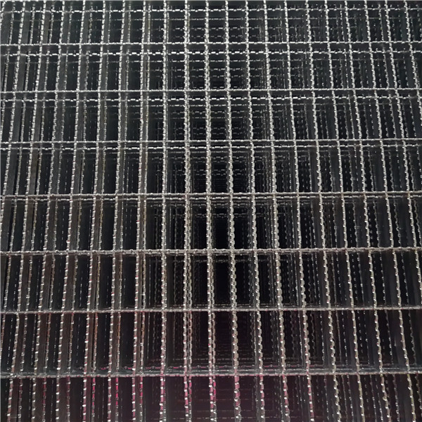 5800*1000mm Galvanized 30*100mm Steel Grate Drain Grating