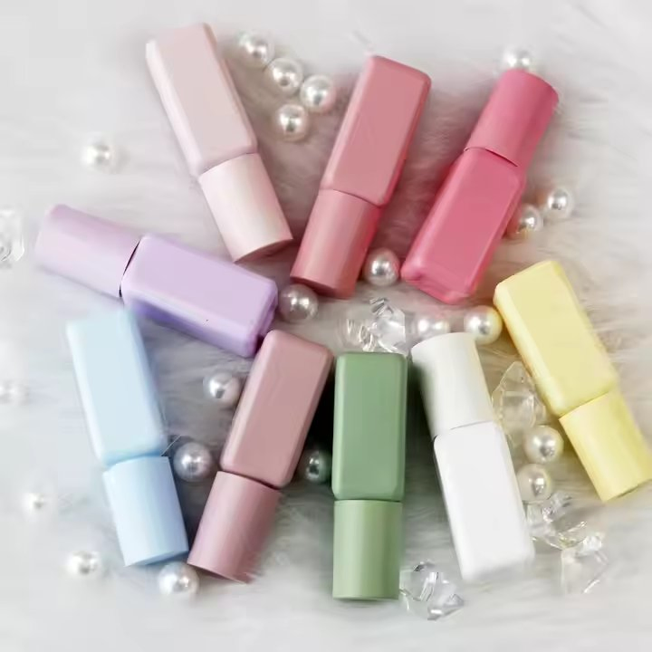 China Fast Drying 0.5 Second Lash Extension Adhesive Glue Waterproof Eyelashes Extensions Primer Low Fume 10ml Volume