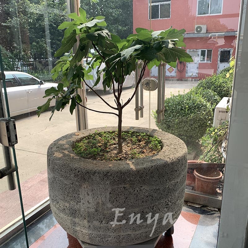 Горшки садовые каменные винтажные