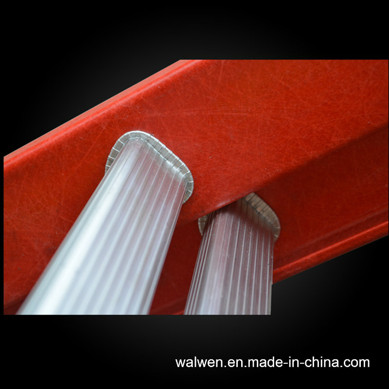 En131 High Quality Multifunctional Insulated Fiberglass Extension Ladder