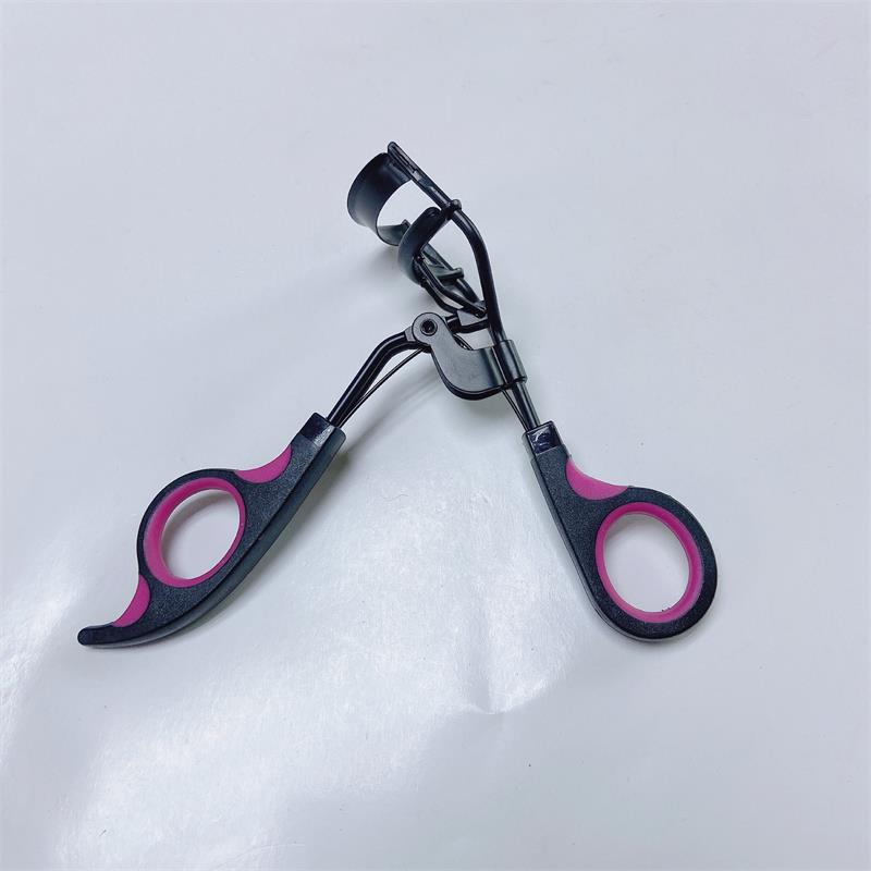 Eyelash Curler with Black Color Electrophoresis Finish and Soft Grip Handle