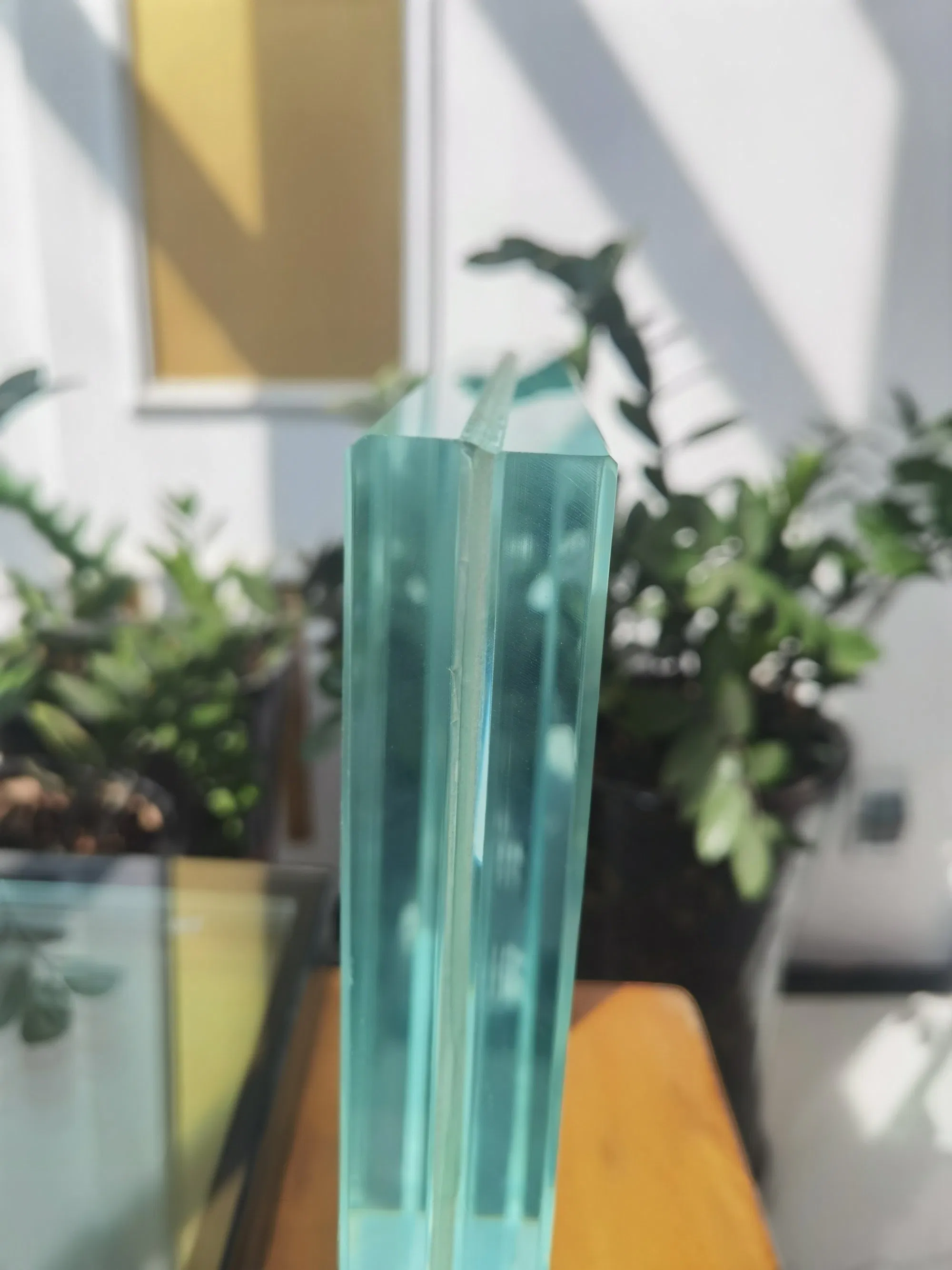 High Quality and Low Price Safety Laminated Toughened Building Glass