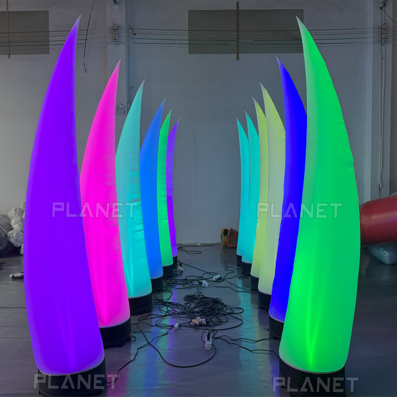 Advertising Colordul LED Inflatable Lighting Pillar for Decoration