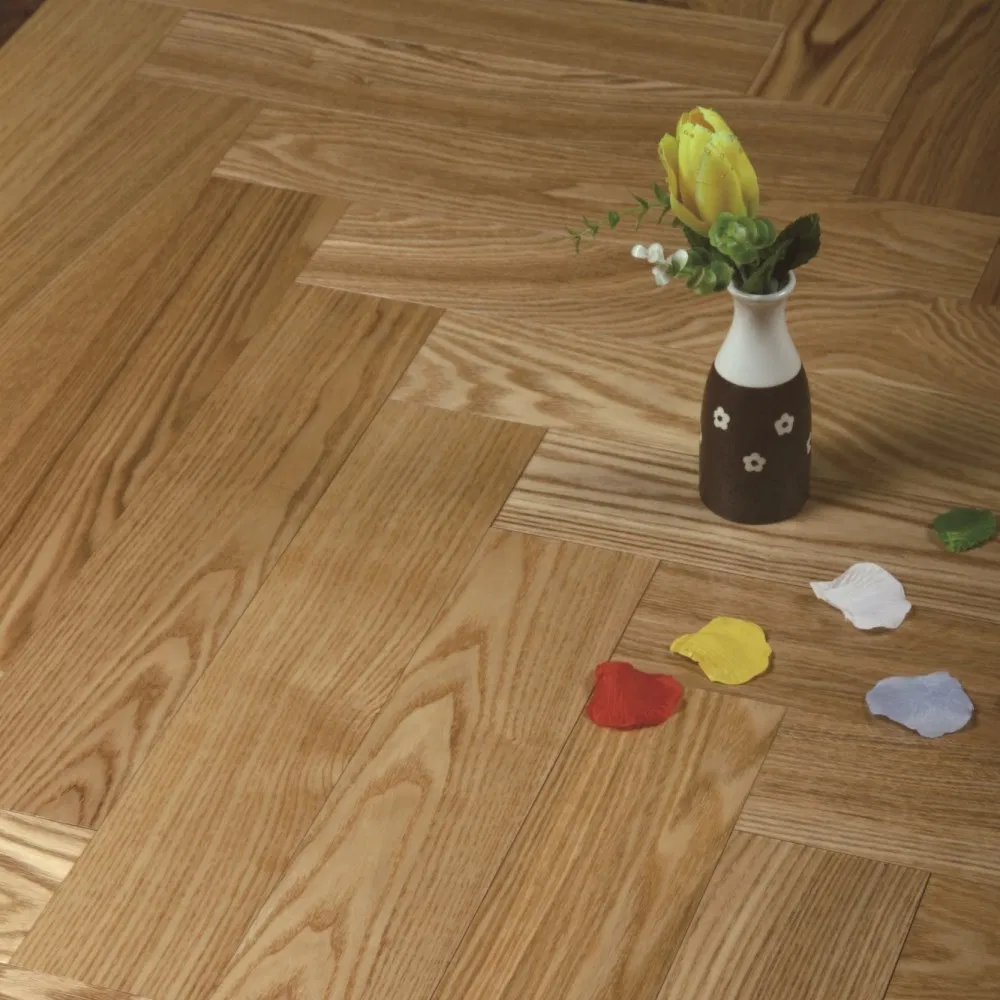 Oak Herringbone Hardwood Flooring Solid/Engineered Wood Flooring