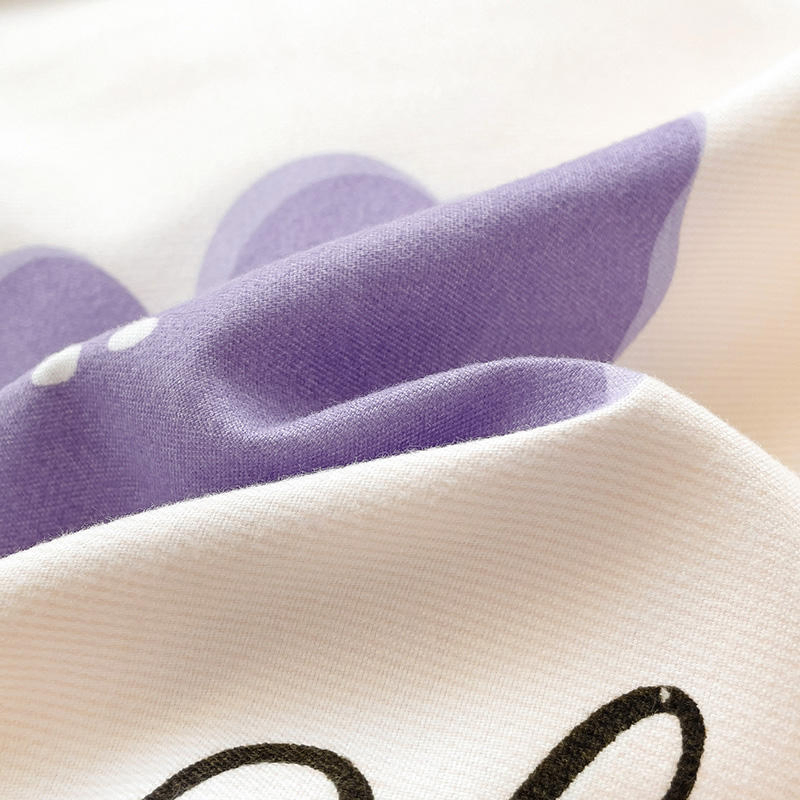 Комплект постельного белья A-Class: пододеяльник, простыня, наволочки