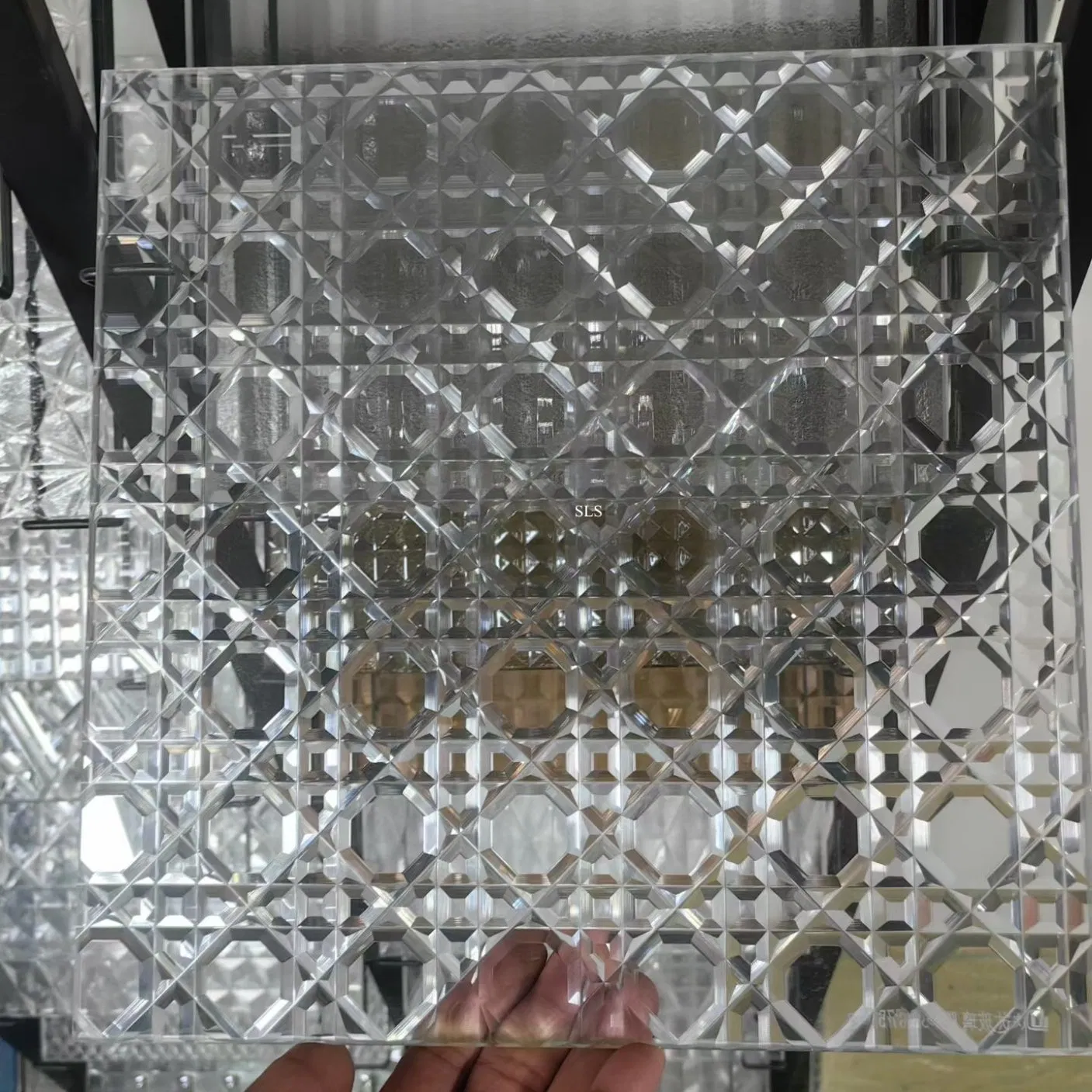 Simple Style Modern Design Furniture Engraved Glass for Bathroom