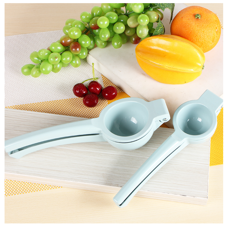 Ergonomic Lemon Extractor Gadget for Effortless Fruit Squeezing