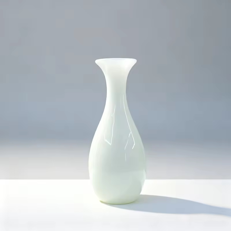 Wholesale High-End Glossy Jade-Like Minimalist Ceramic Vase Long Neck Porcelain Bud Vase for Christmas Home Decor