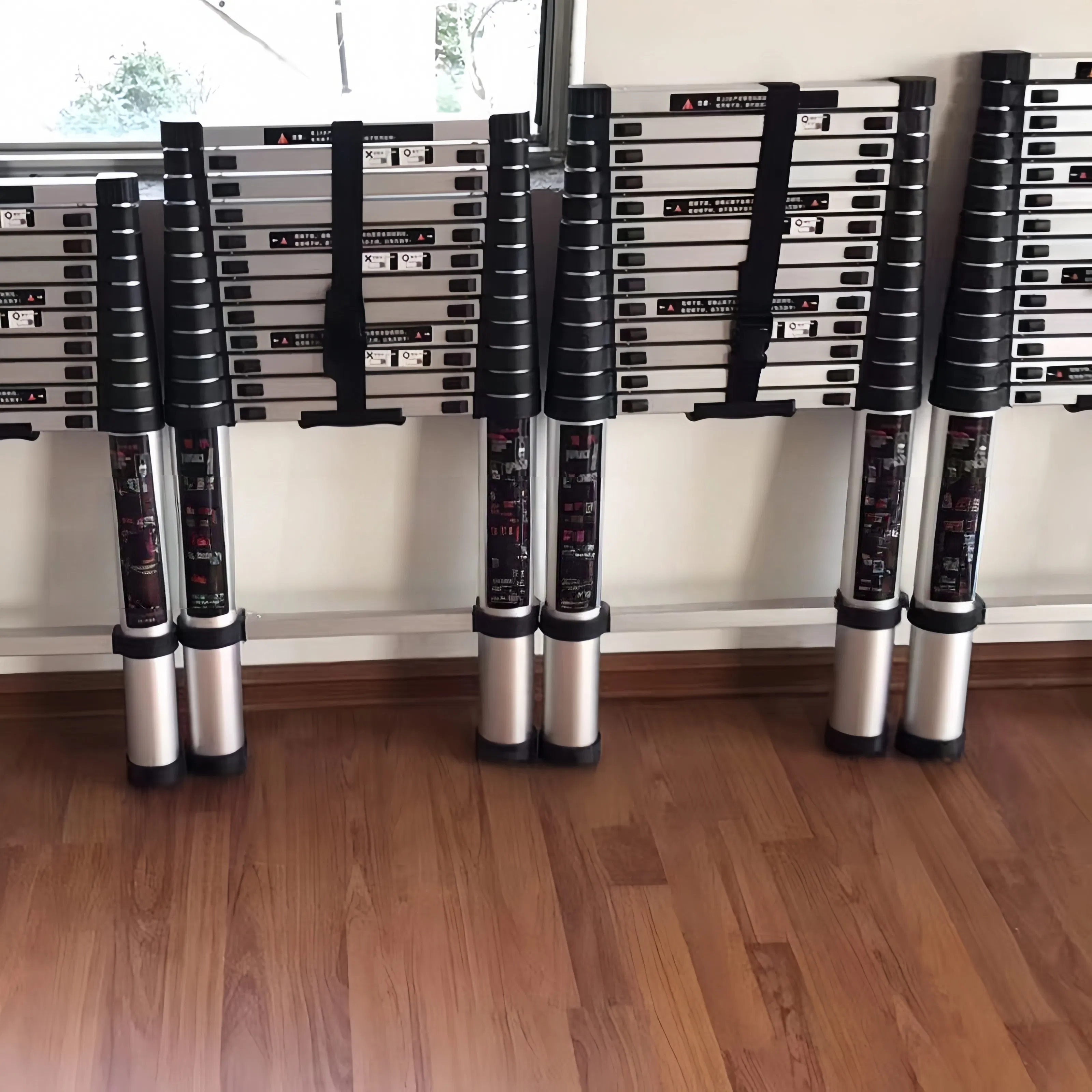 Durable Multi-Function Telescopic Aluminum Ladder for Home and Office