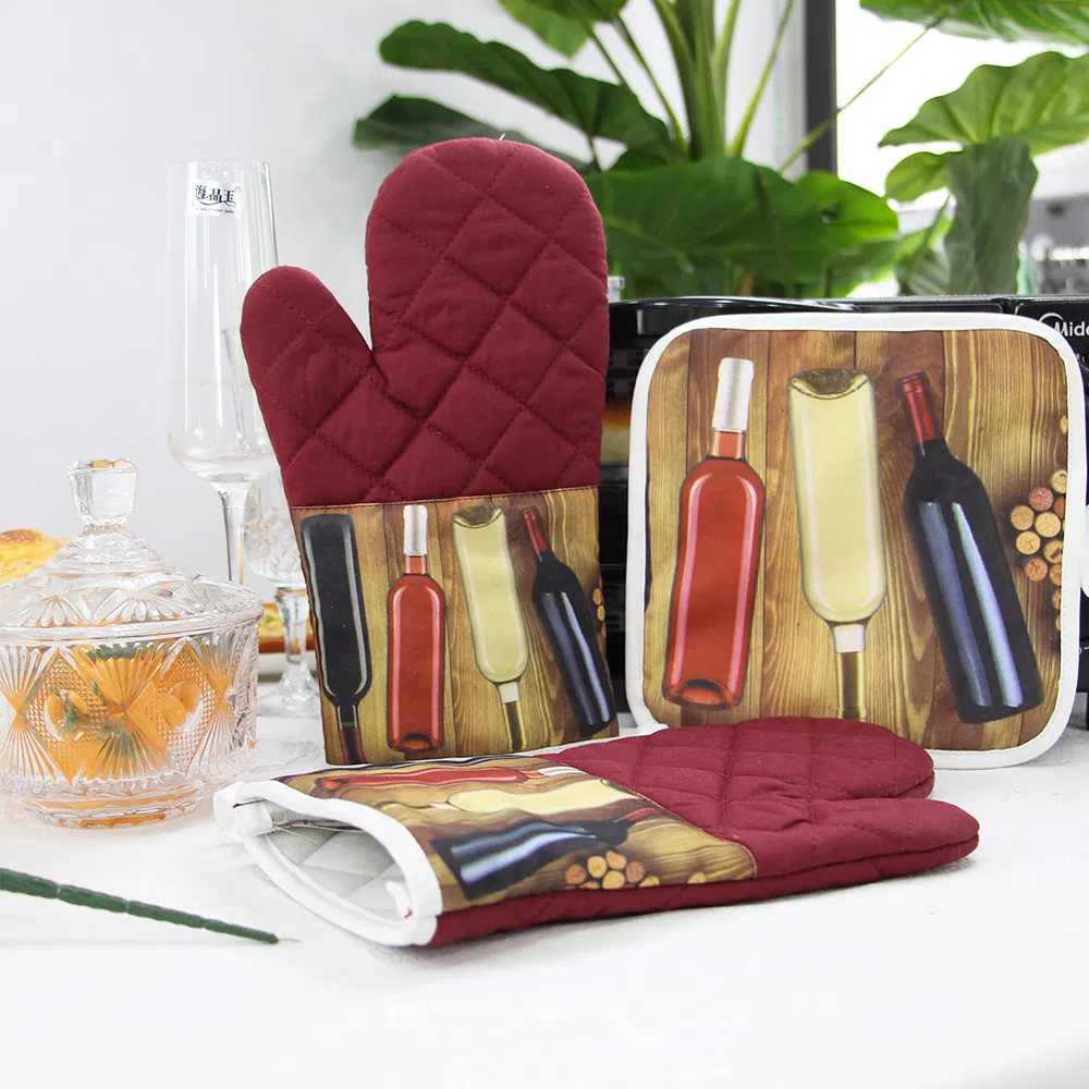 Wholesale Red Anti-Scalding Heat Insulation Thickened Custom Short Kitchen Oven Mitts