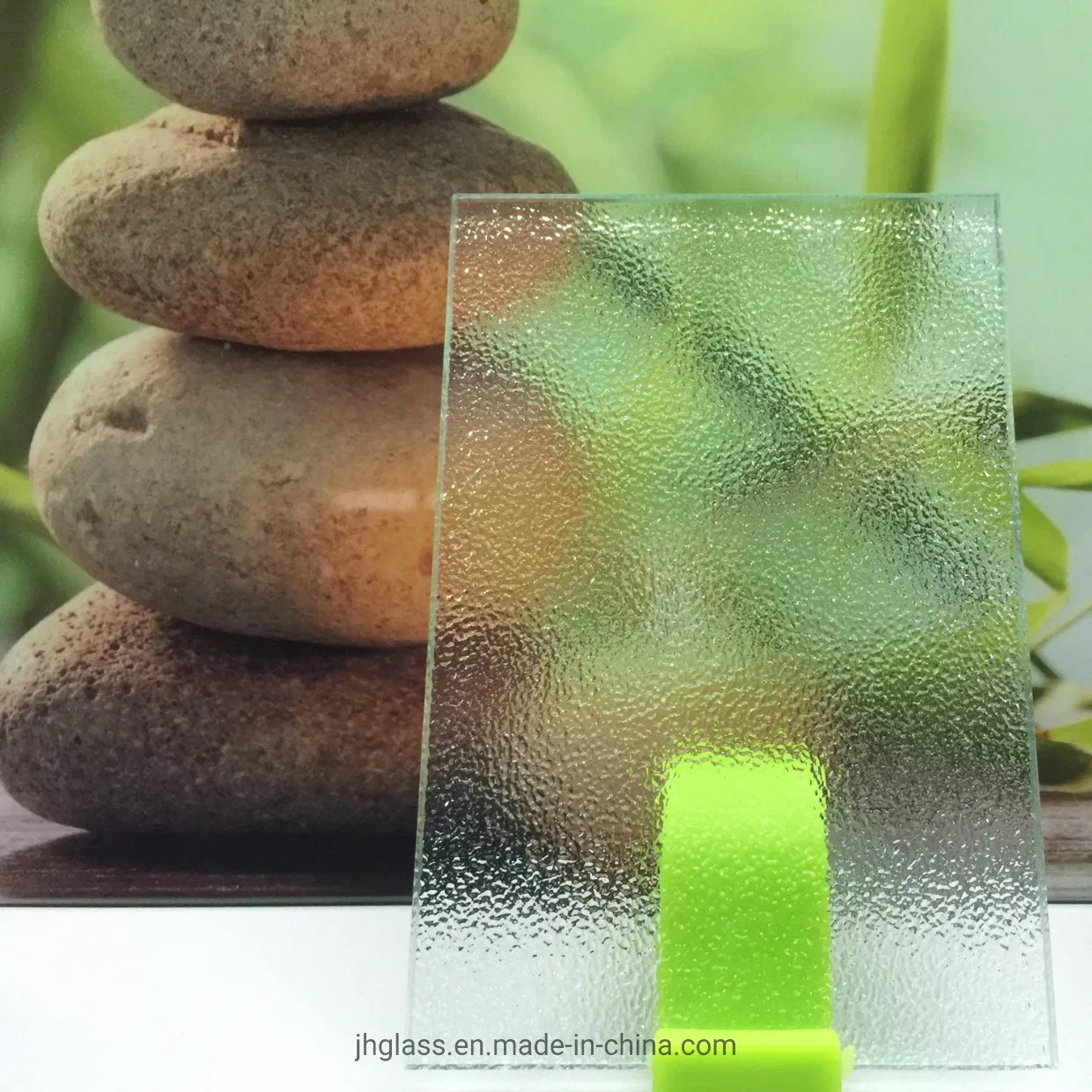 Jinghu Clear Float Glass Pattern Glass for Home Hotel Decoration with Diamond/Oceanic Pattern