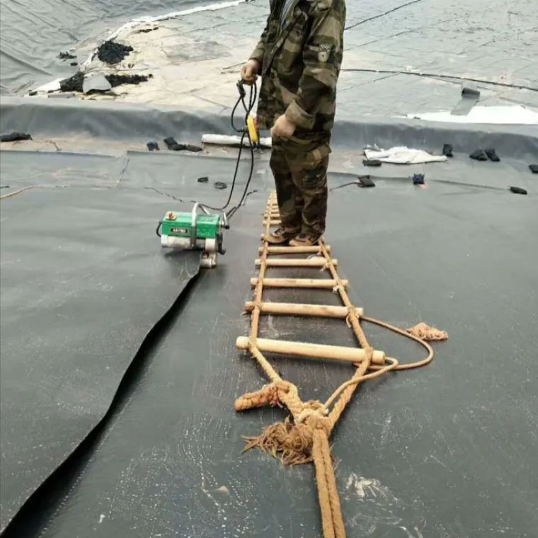 Strong Black Geomembrane for Effective Tailing Dam Protection Needs