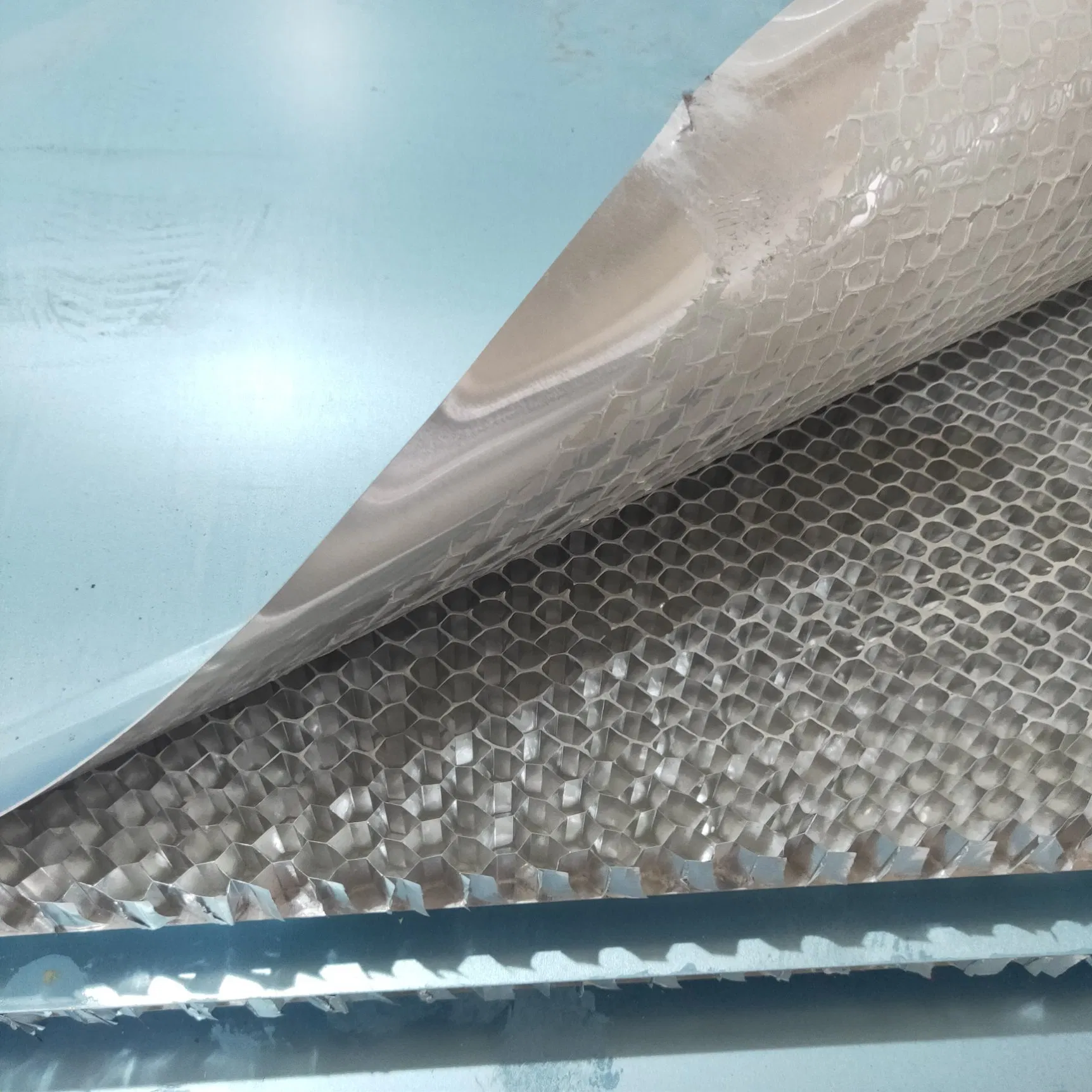 Customized 18mm Top Quality Aluminum Honeycomb Cabinet Wardrobe Door Panels