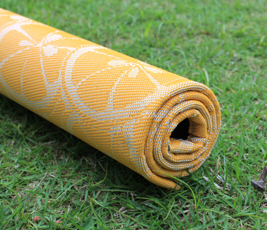 Znz PVC Kitchen Anti Slip 4mm Thickness Floor Mat PVC Foam Backing with Polyester Fabric Border