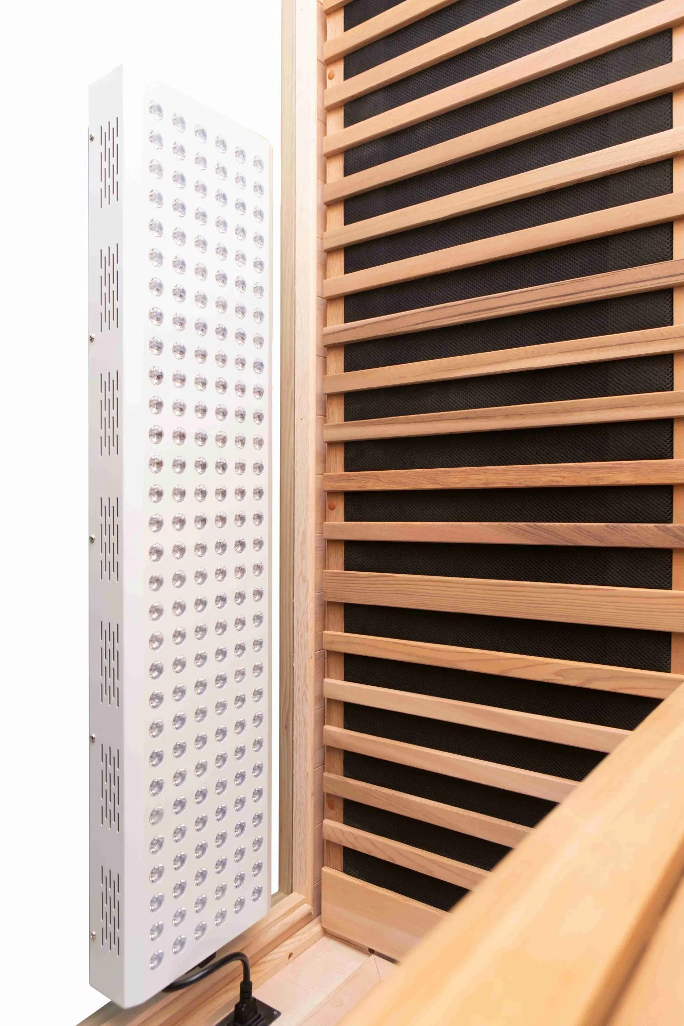 Инфракрасная сауна с низким ЭМП и красным светом