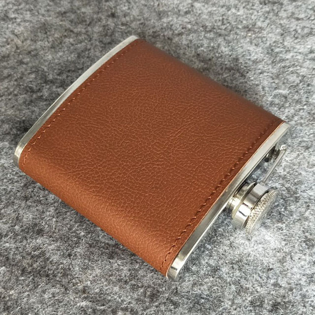 Leak Proof 18/8 Stainless Steel Pocket Hip Flask with Brown Leather Cover