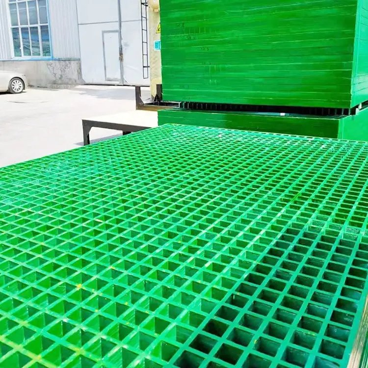 High Strength Anti Slip FRP Grating Fiberglass Mesh Grating Walkway Platform Application