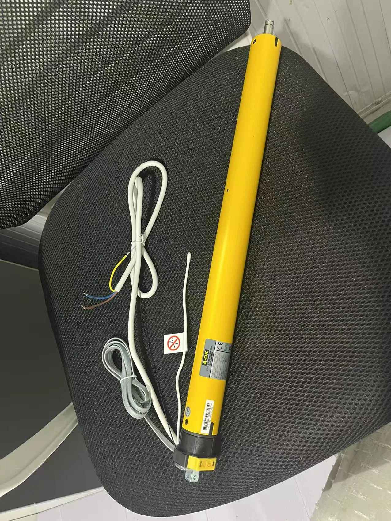 Rechargeable Lithium-Battery Wholesale Built-in Alexa Compatible Wireless Smart Standard Electric Metal Tubular Blind Motor
