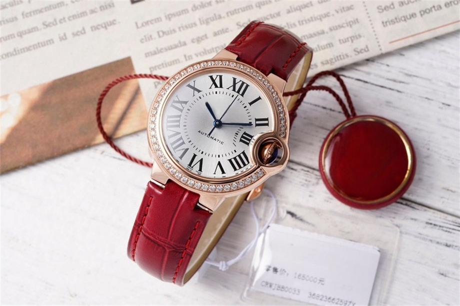 Factory 1: 1 Replica of Luxury Custom Logo Quartz Women's Watches, Genuine Leather Straps, and Men's Casual Style Watches.