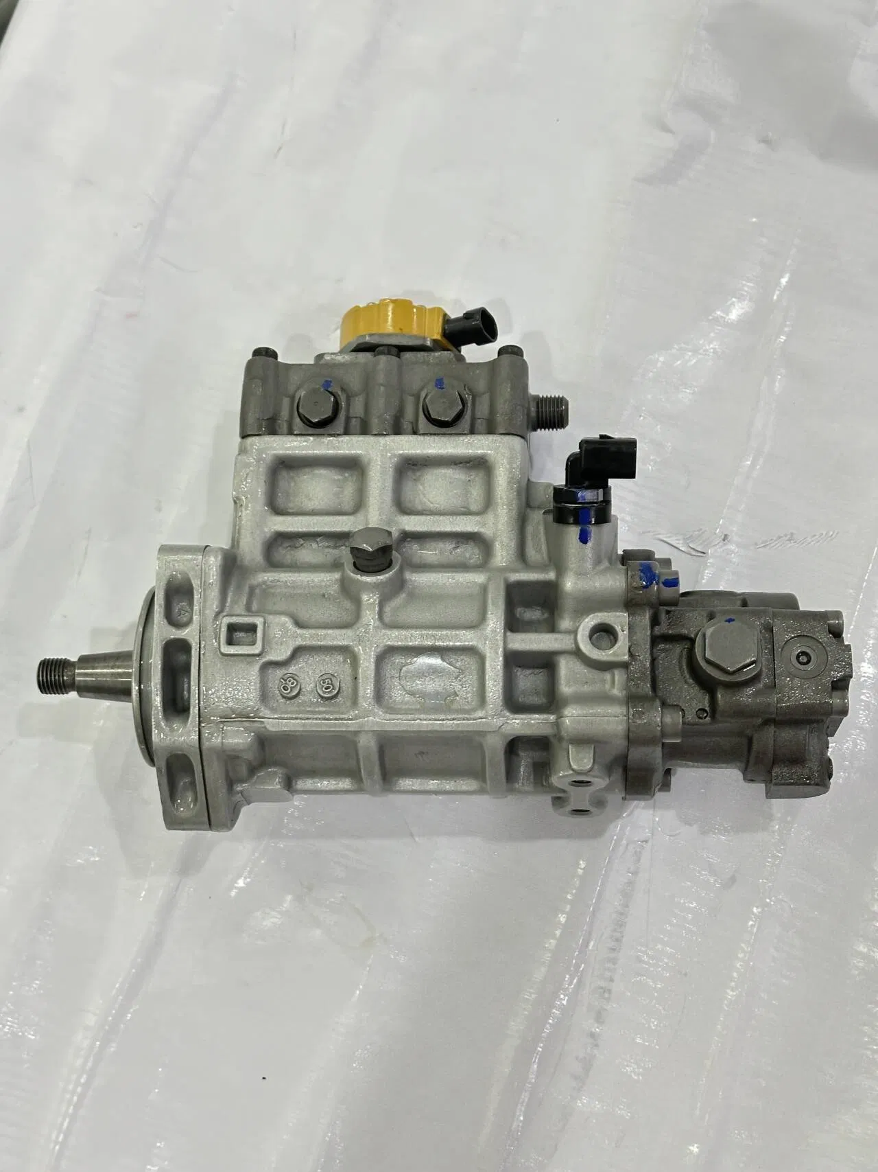 Топливный насос высокого давления Cat C6.4 для экскаватора 320D