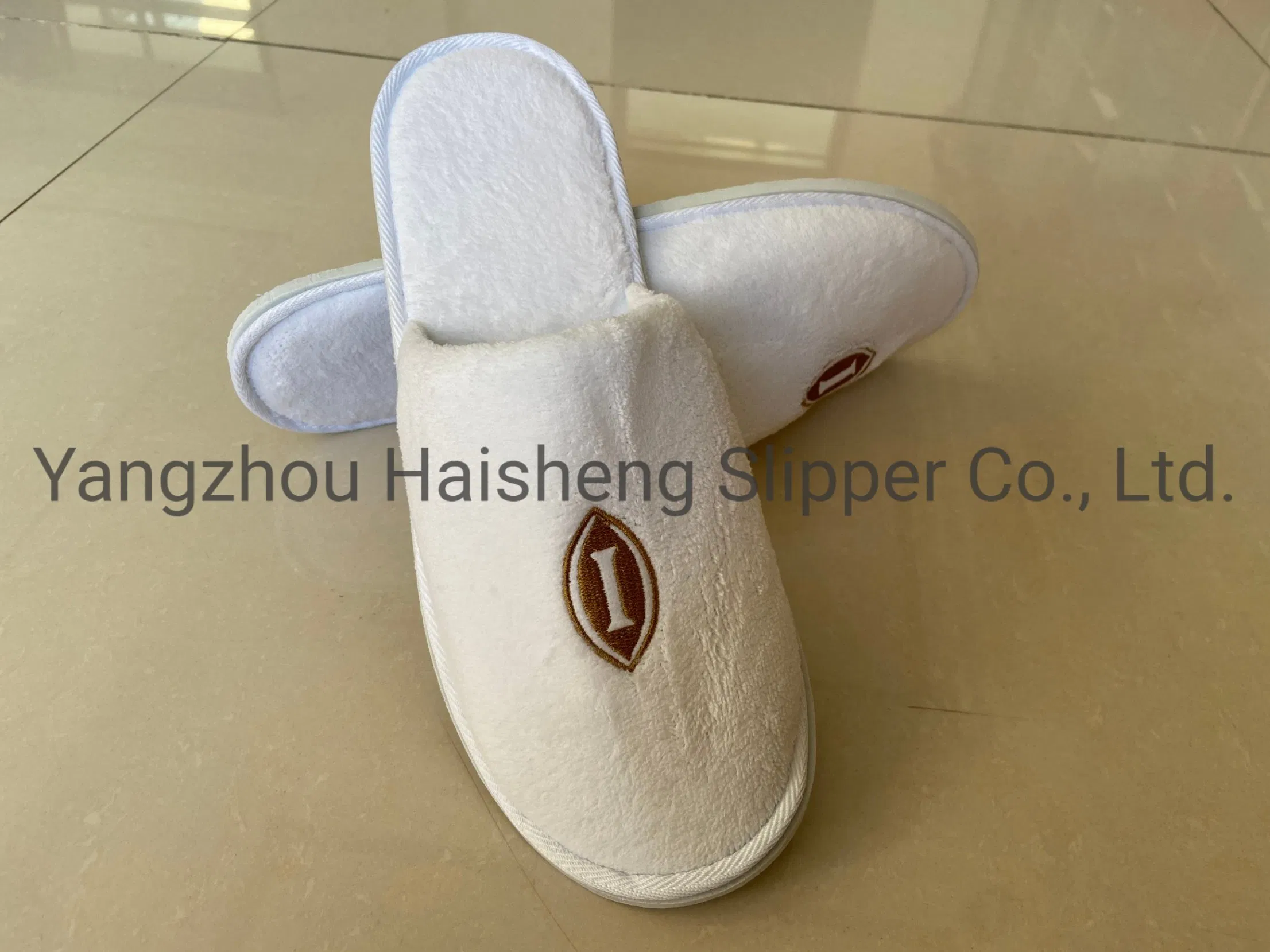 Factory Price Custom 4 Season 100% Cotton Disposable Hotel White Fleece Slippers
