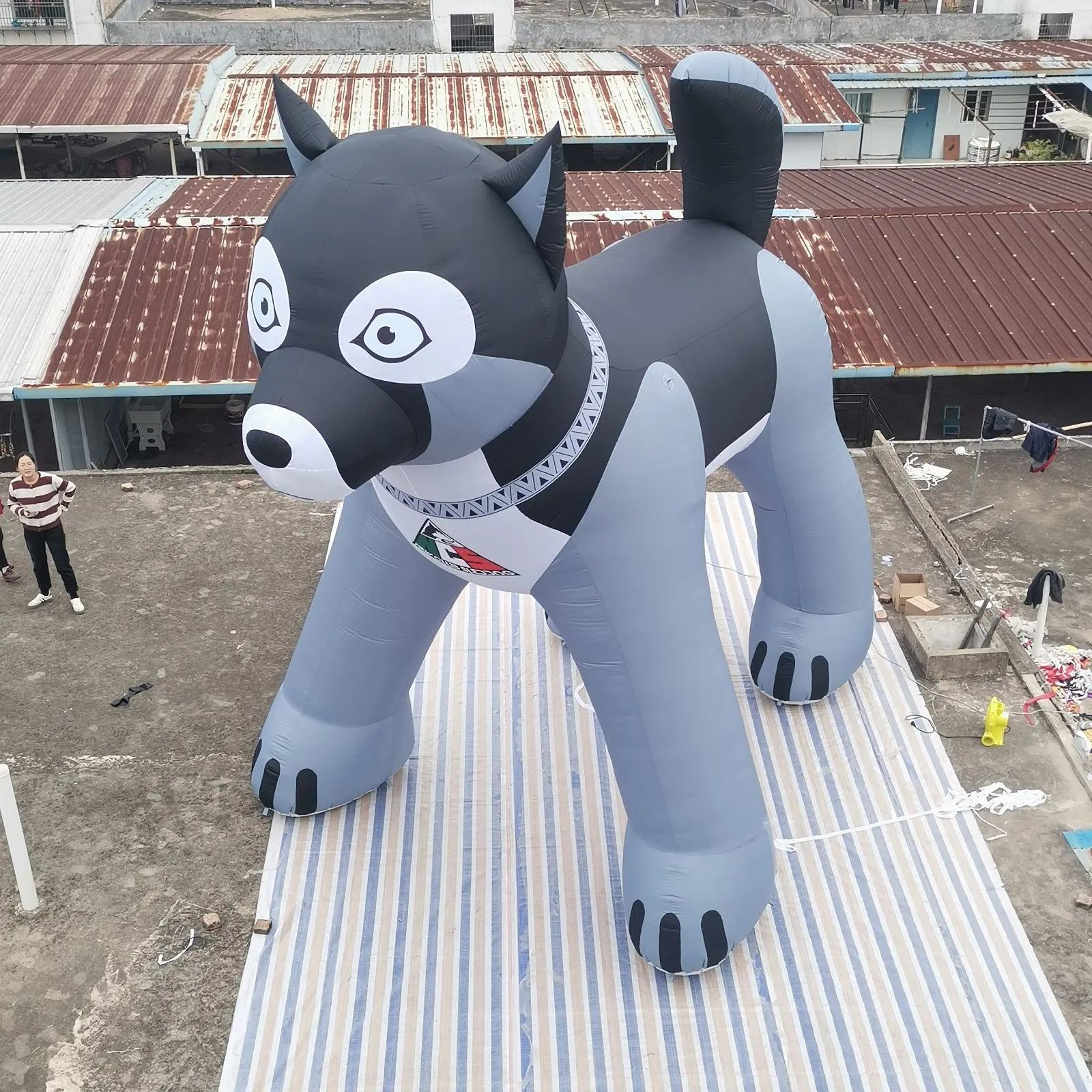 Inflatable Huskey Dog with Custom Logo Inflatable Cartoon Animal for Yard Decoration Pet Shop Advertising Props