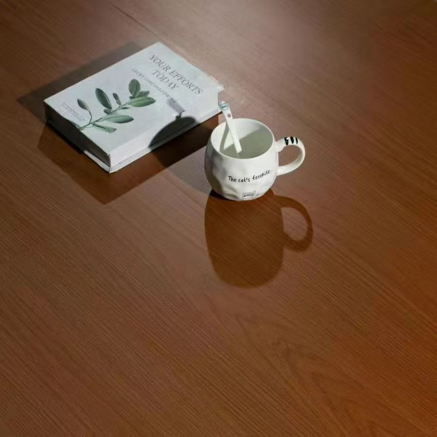 Водостойкий и износостойкий ламинат для дома