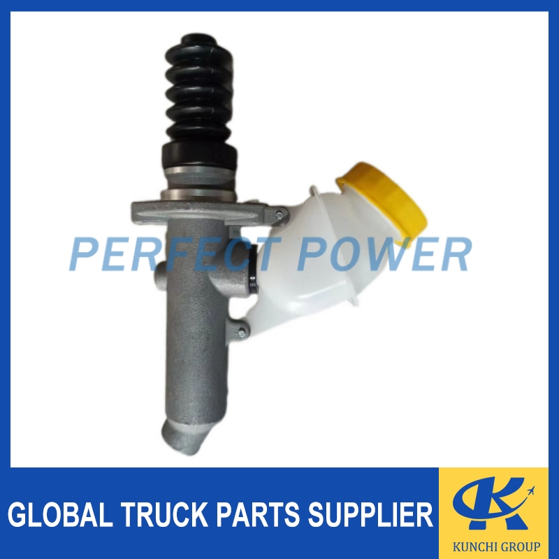 Главный цилиндр сцепления Sinotruk HOWO A7 WG9719230023