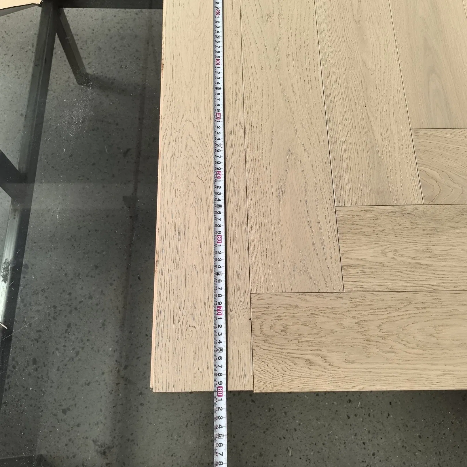 Herringbone Natural European Oak Flooring Indoor Multilayered Wide Plank Hardwood White Oak Engineered Wood Flooring