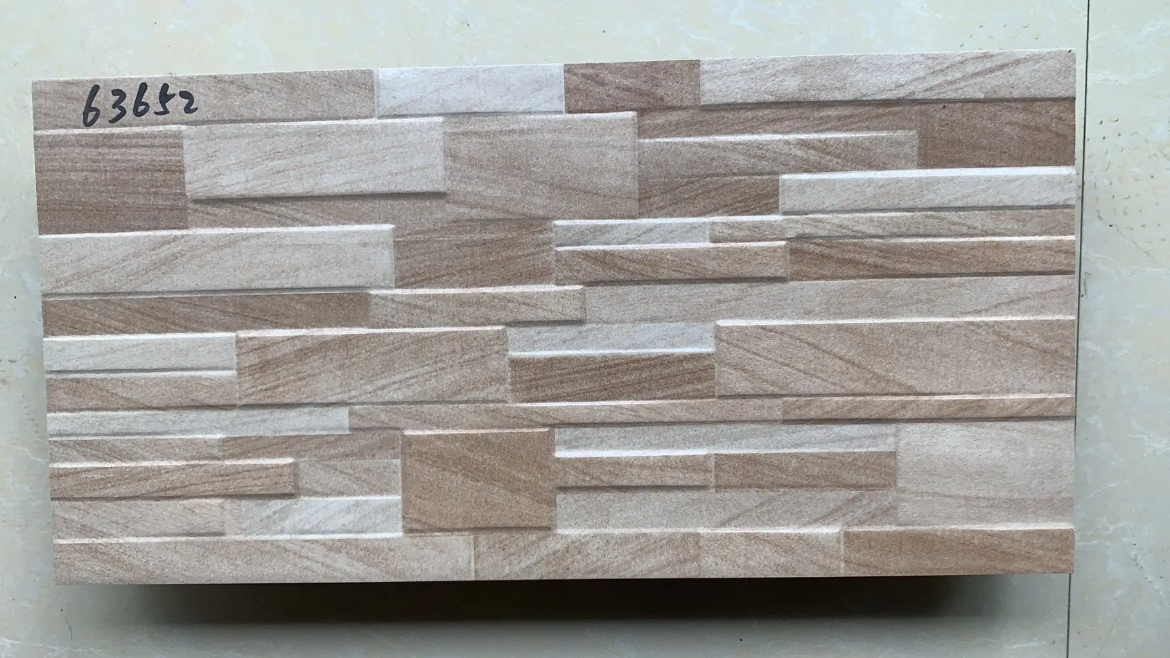 Керамическая плитка под камень 300x600 мм для стен