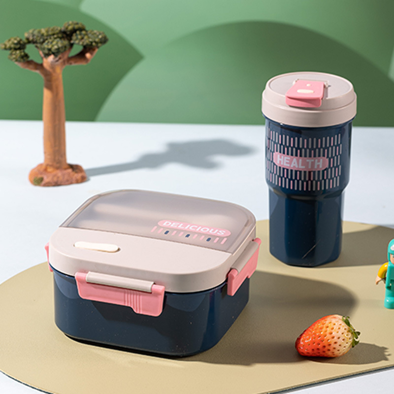 Sustainable Lunch Box for Kids and Adults - Eco-Friendly Design