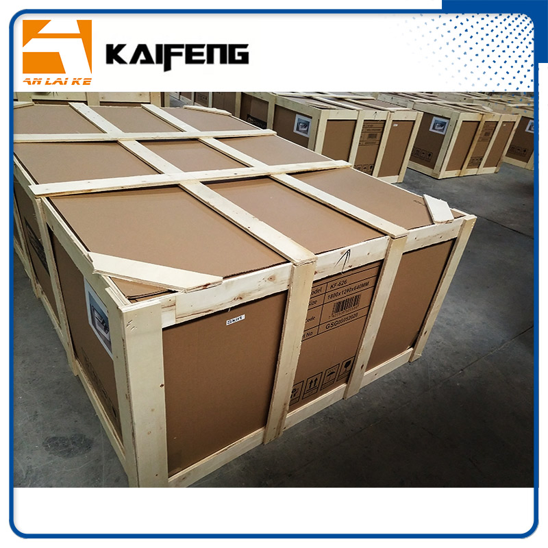 Двухместная ванна с гидромассажем в европейском стиле