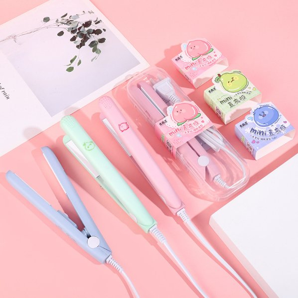 Cartoon Mini Hair Straightener Small Size, Low Power, Bang Volumizing, Gentle on Hair, Perfect for Students and Women, Straightening & Curling Tool